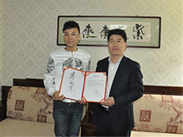 汽车数量稳步增长带动了润滑油产业